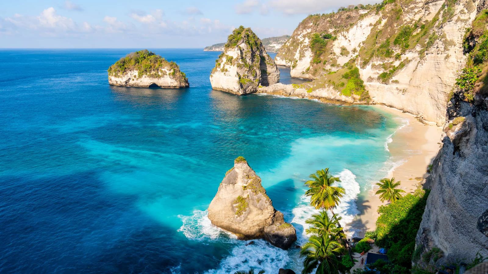 Diamond Beach 1600x900(1)