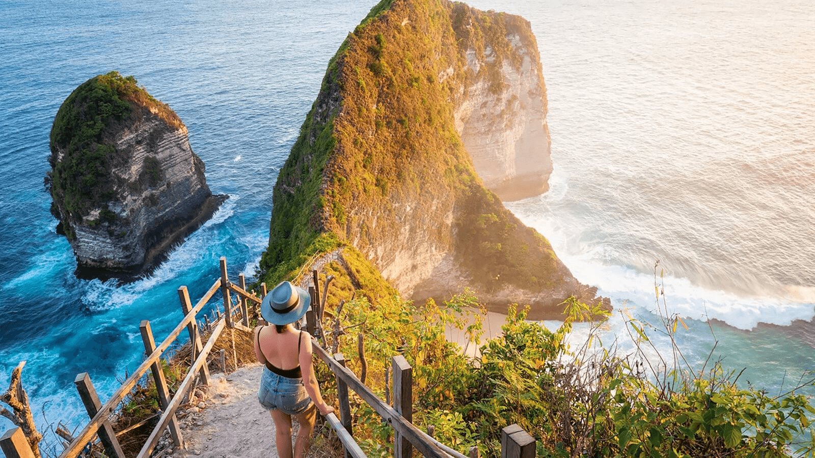 Kelingking-Beach-Nusa-Penida 2