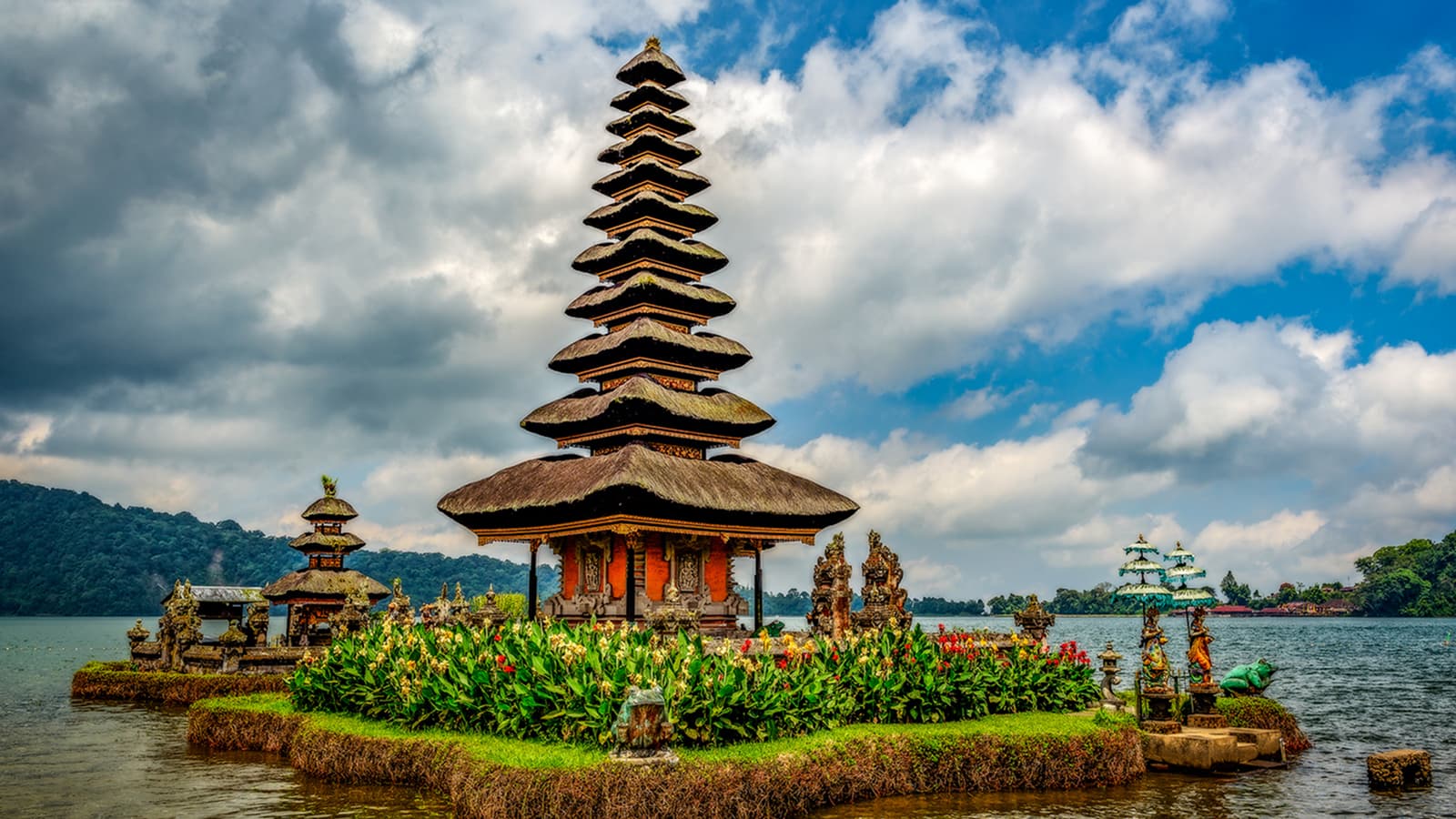 Ulun Danu Beratan Temple 2
