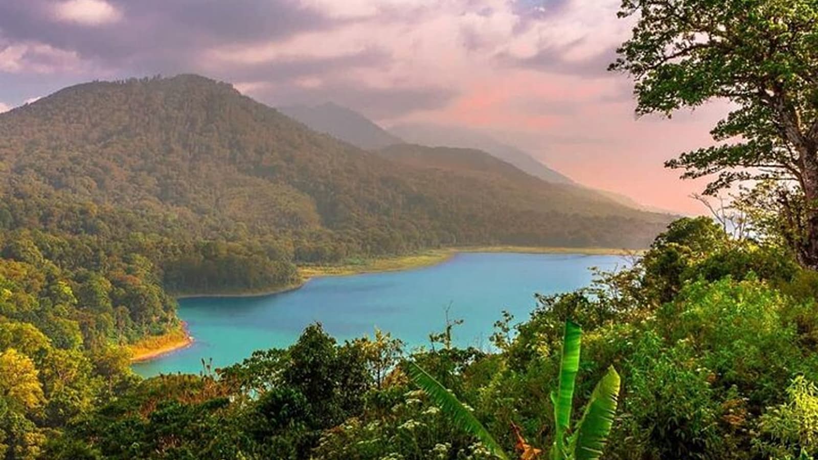 tamblingan lake 2